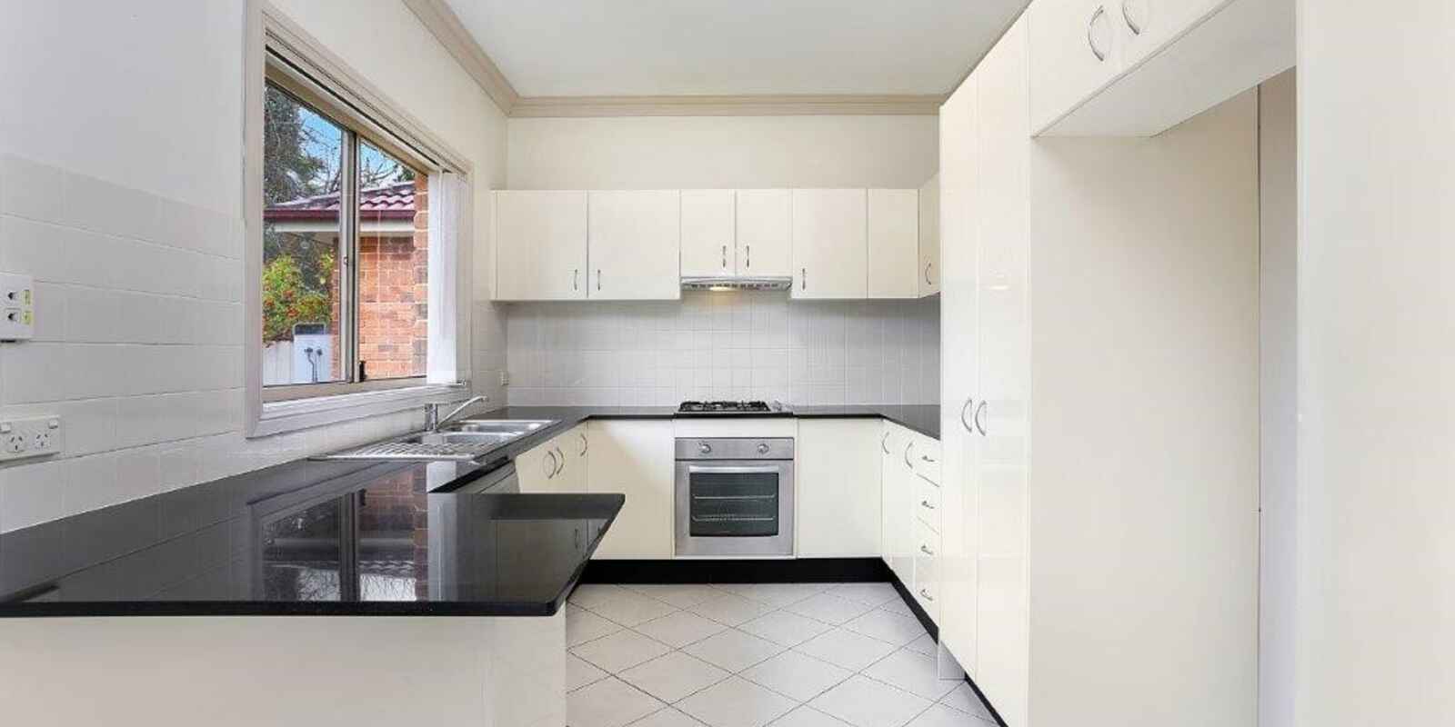 8/47 Chamberlain Road Padstow