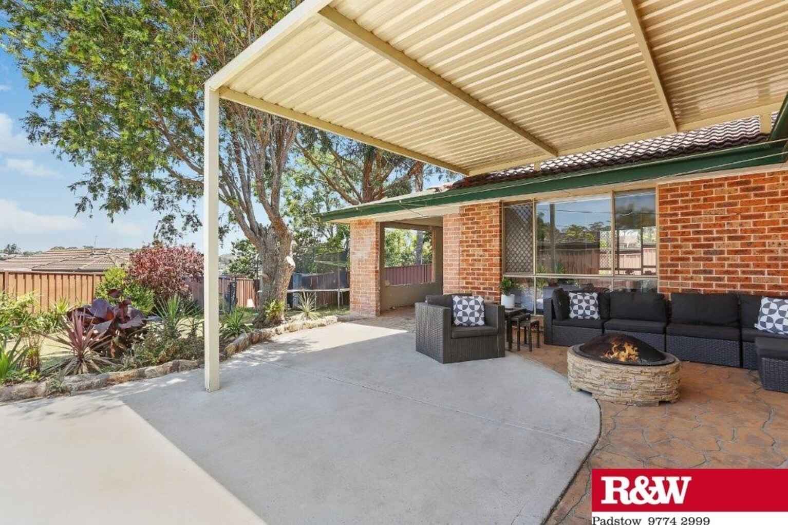 4 Ferrier Drive Menai 4 Ferrier Drive Menai