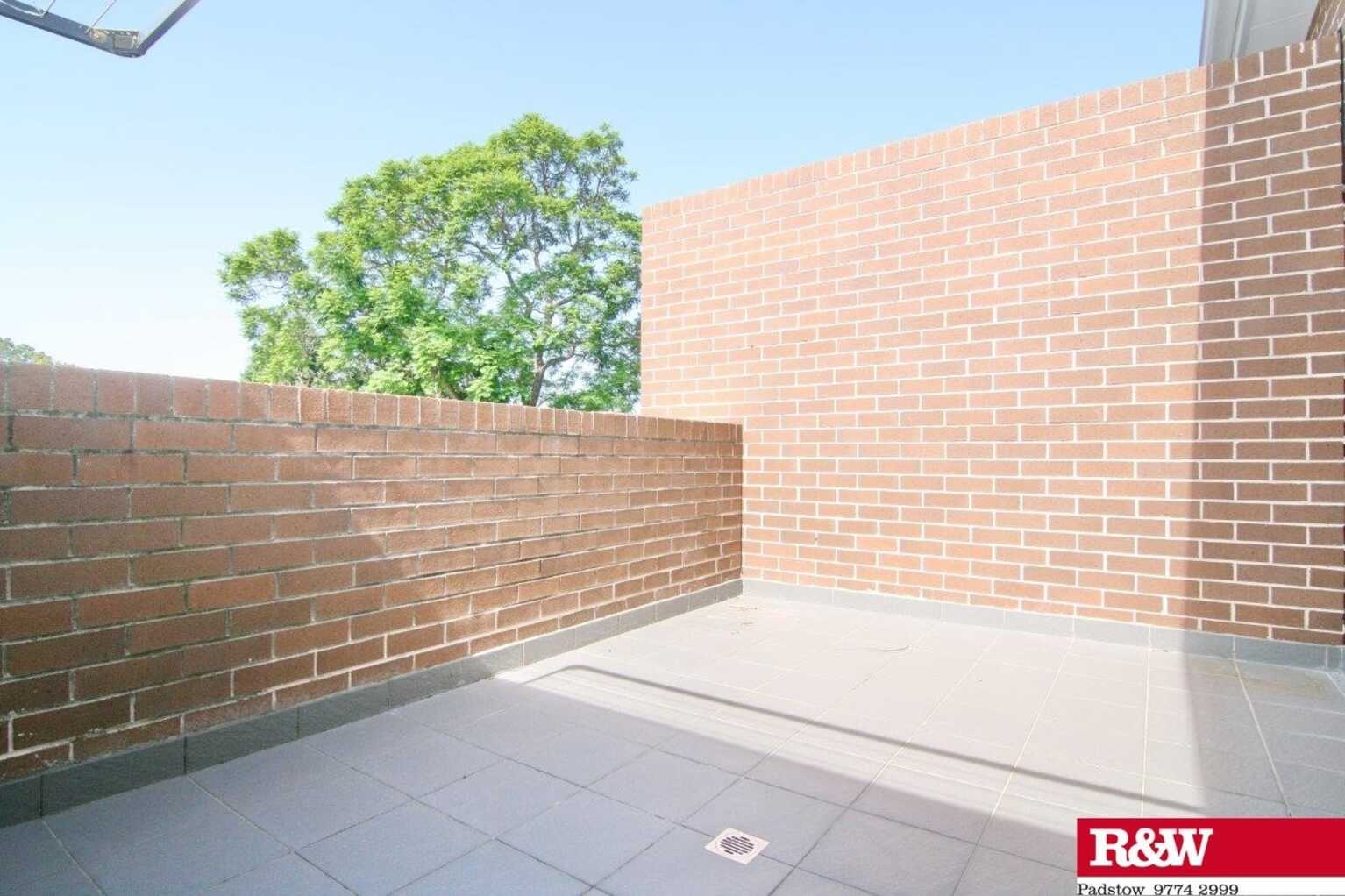 2/156 Alma Road Padstow