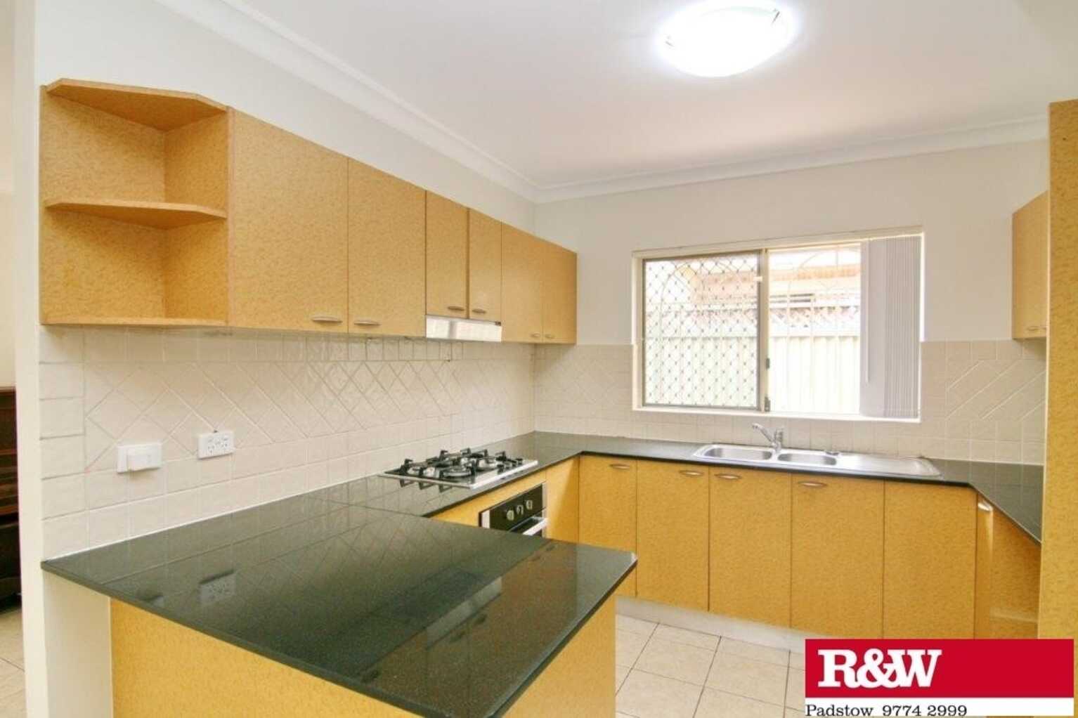 2/113 Penshurst Road Narwee