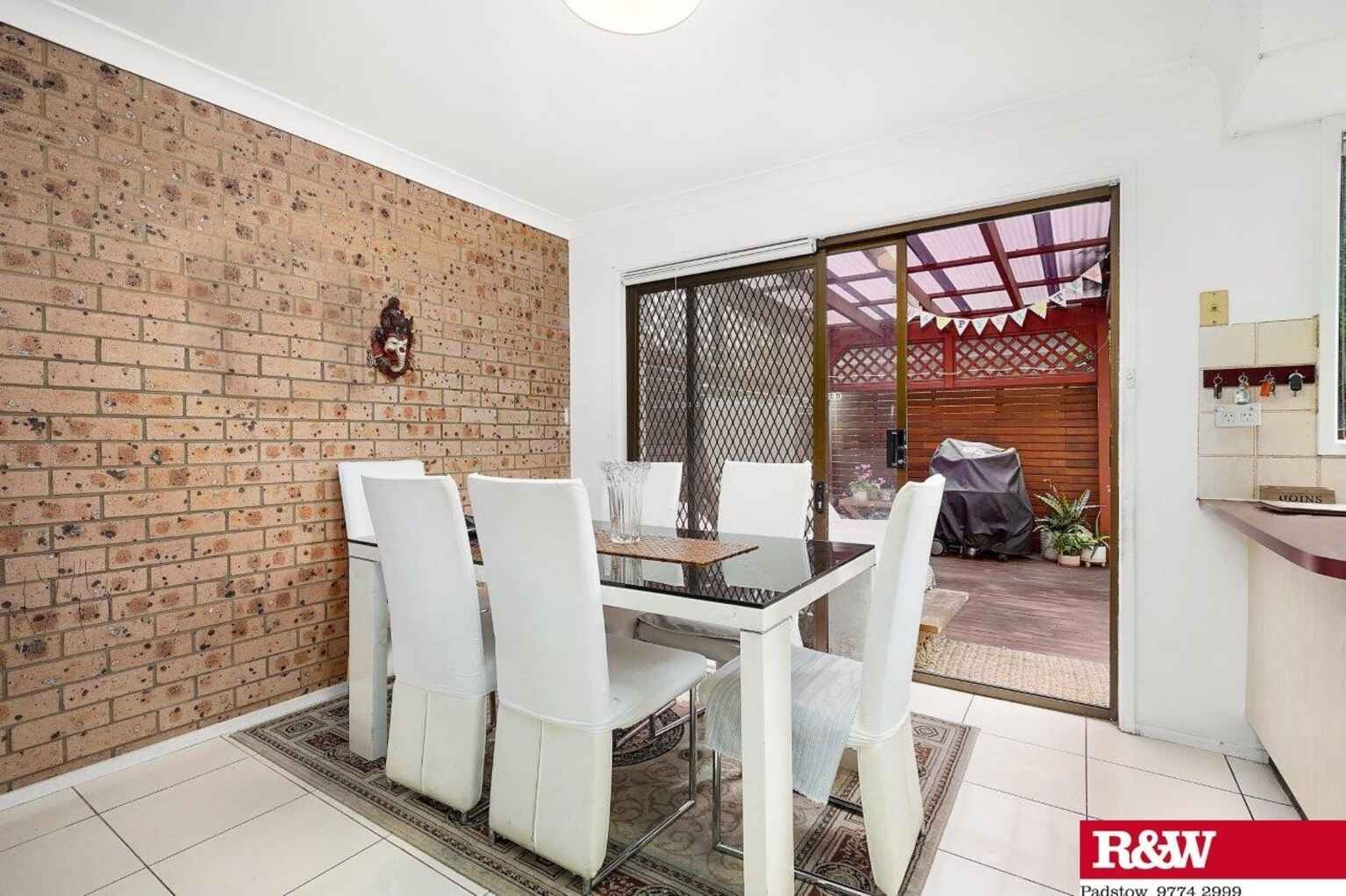 13/220 Newbridge Road Moorebank 13/220 Newbridge Road Moorebank