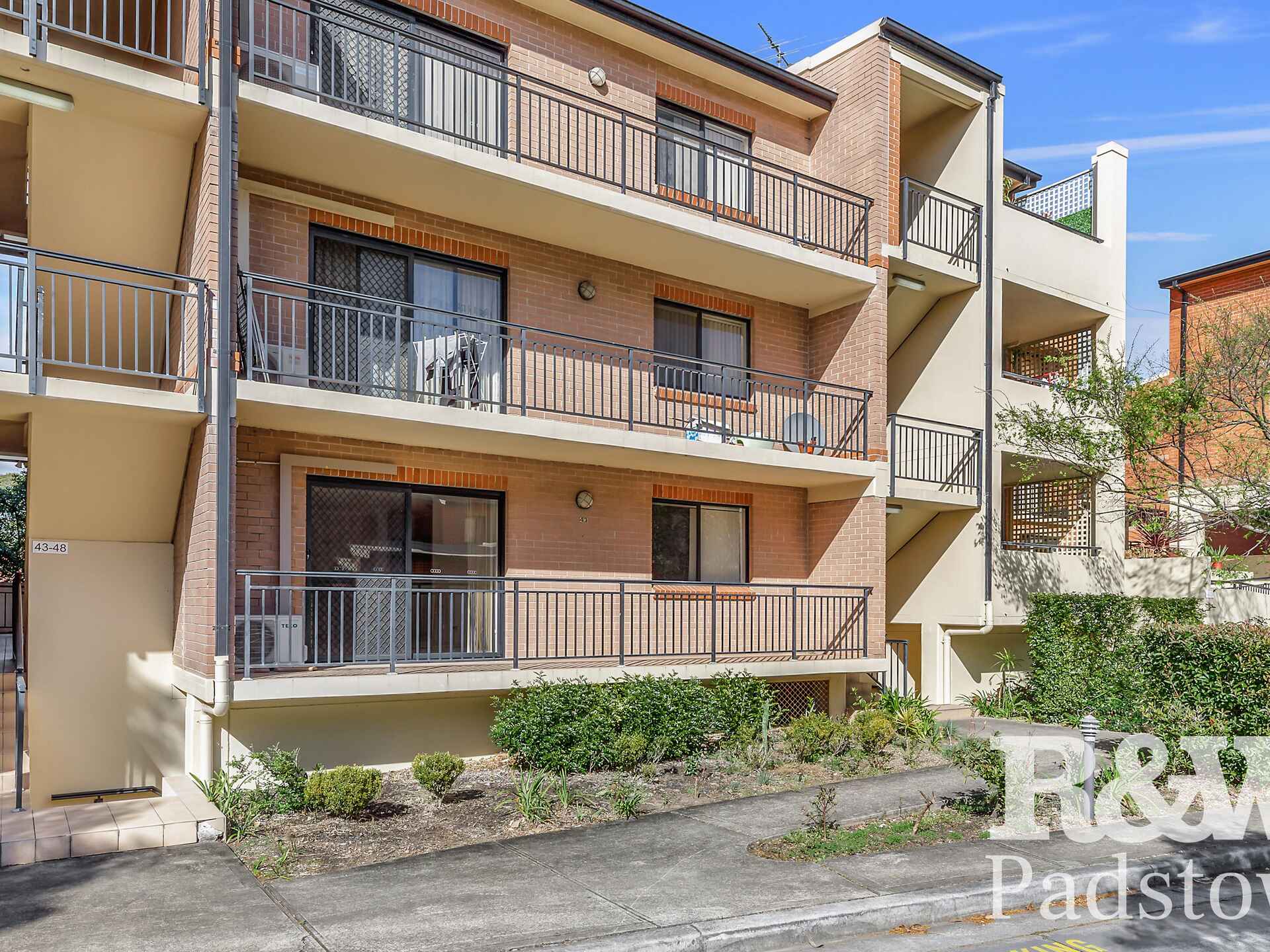 43/68 Davies Road Padstow