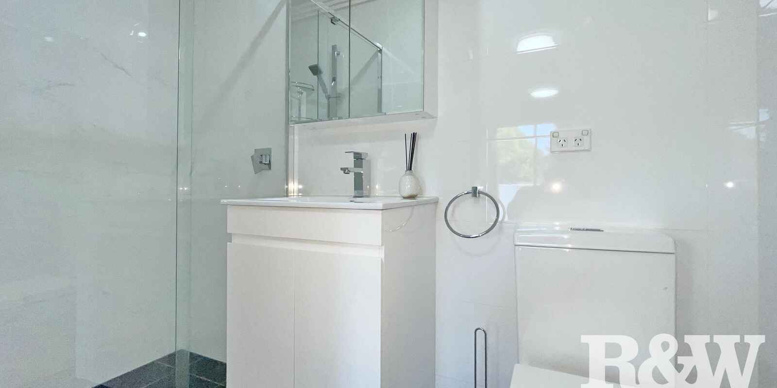 46 Hendy Avenue Panania