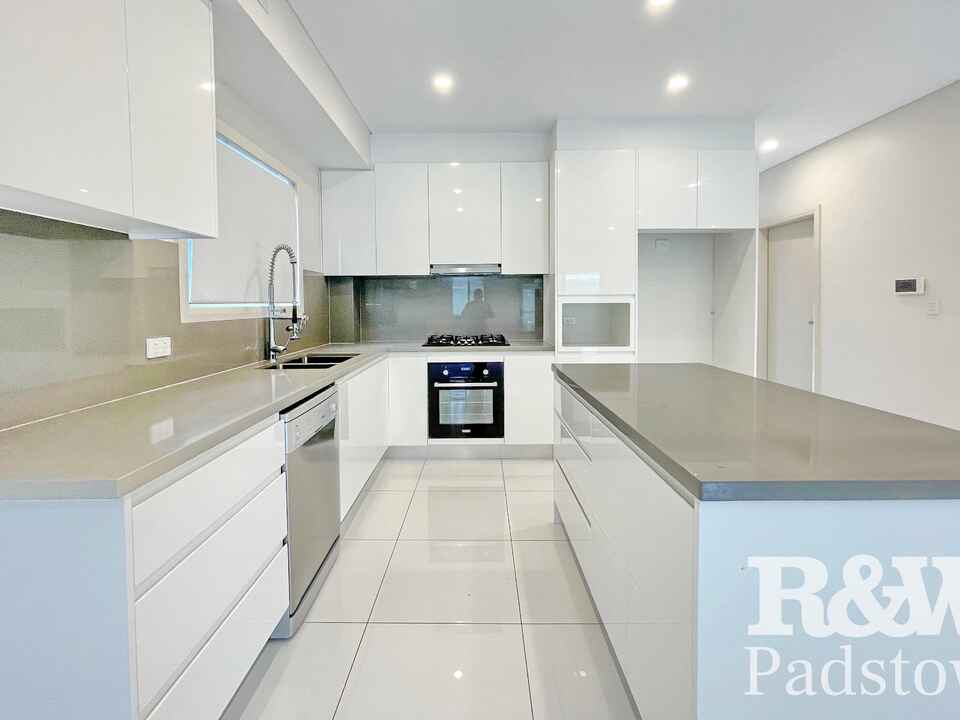 15A Enright Street East Hills