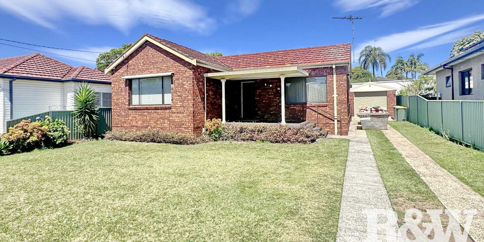 81 Stoney Creek Road Beverly Hills