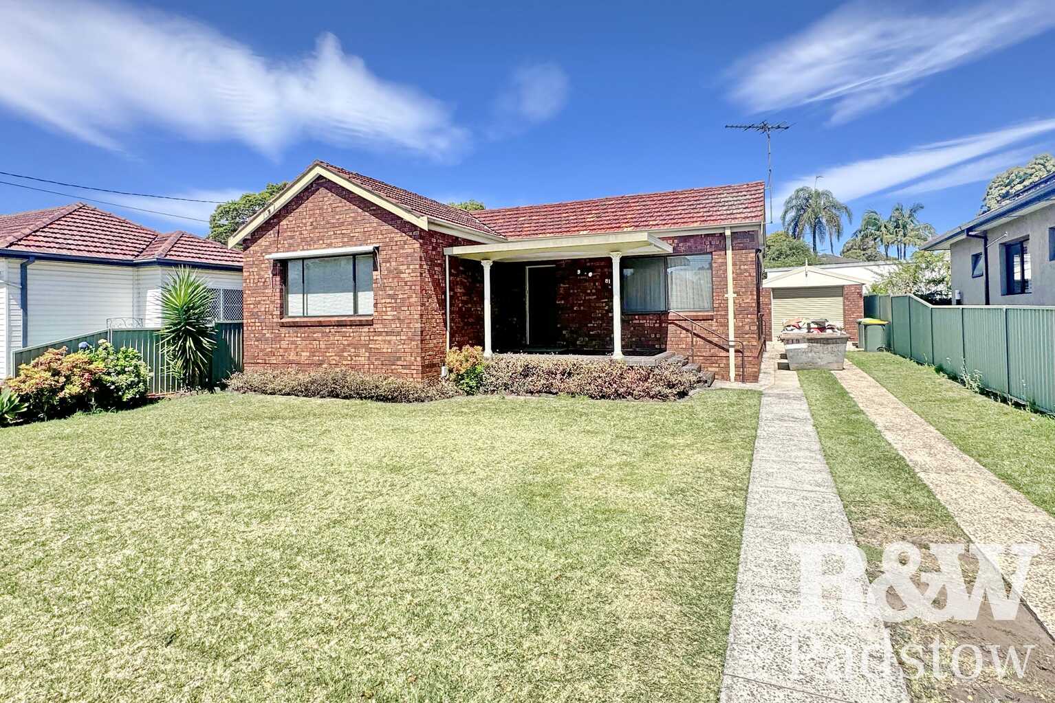 81 Stoney Creek Road Beverly Hills