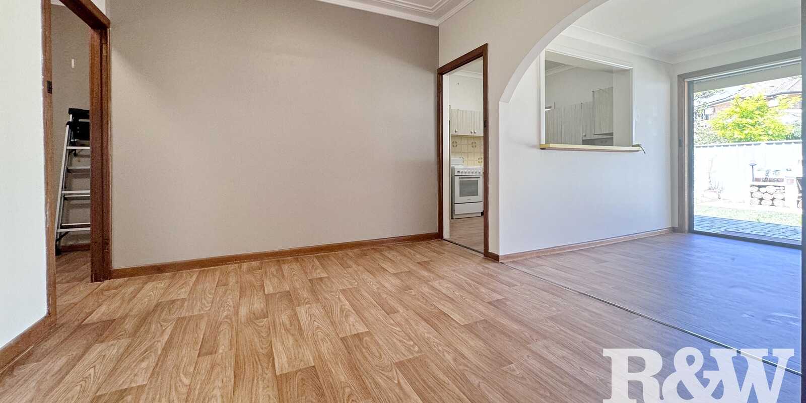 81 Stoney Creek Road Beverly Hills