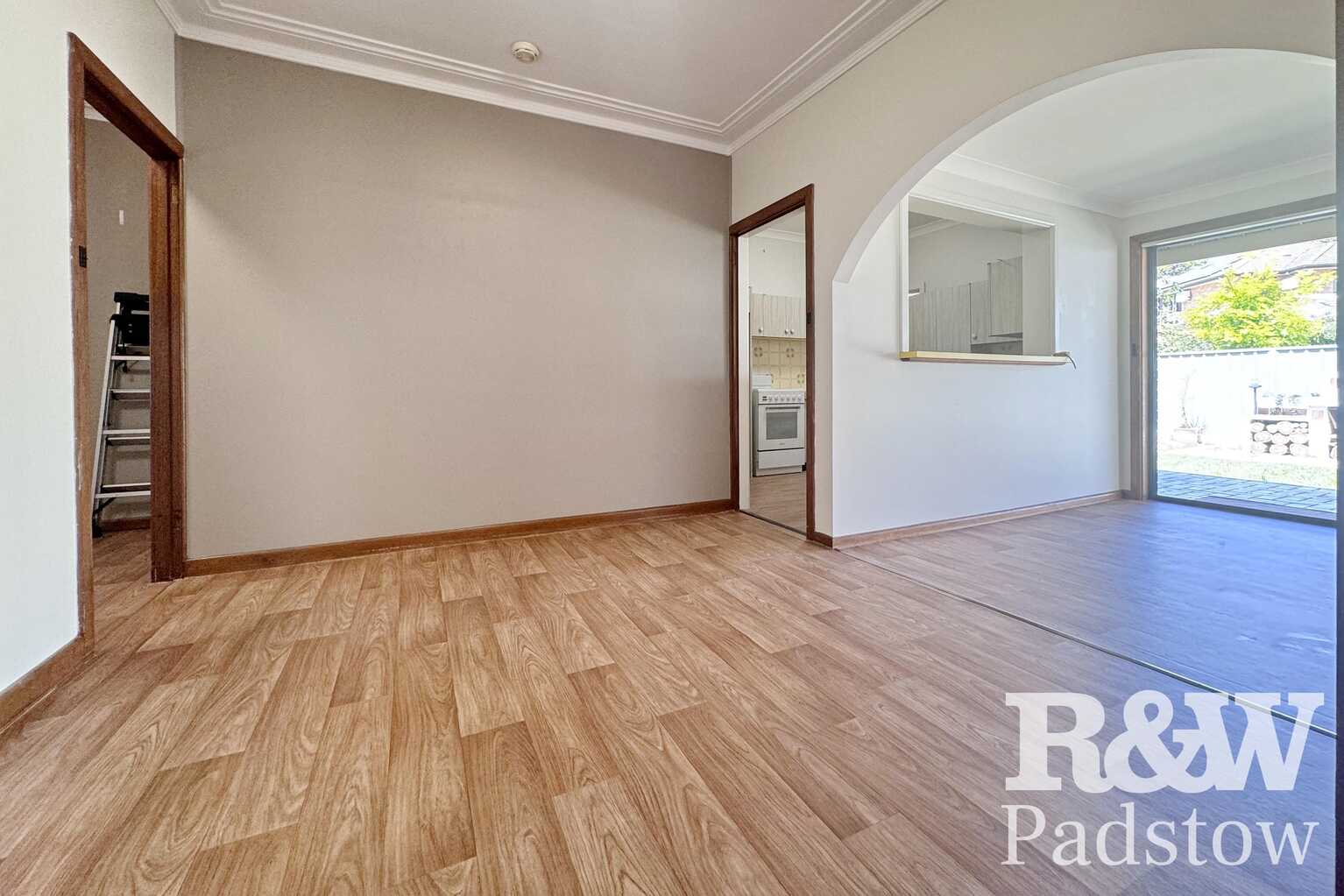 81 Stoney Creek Road Beverly Hills