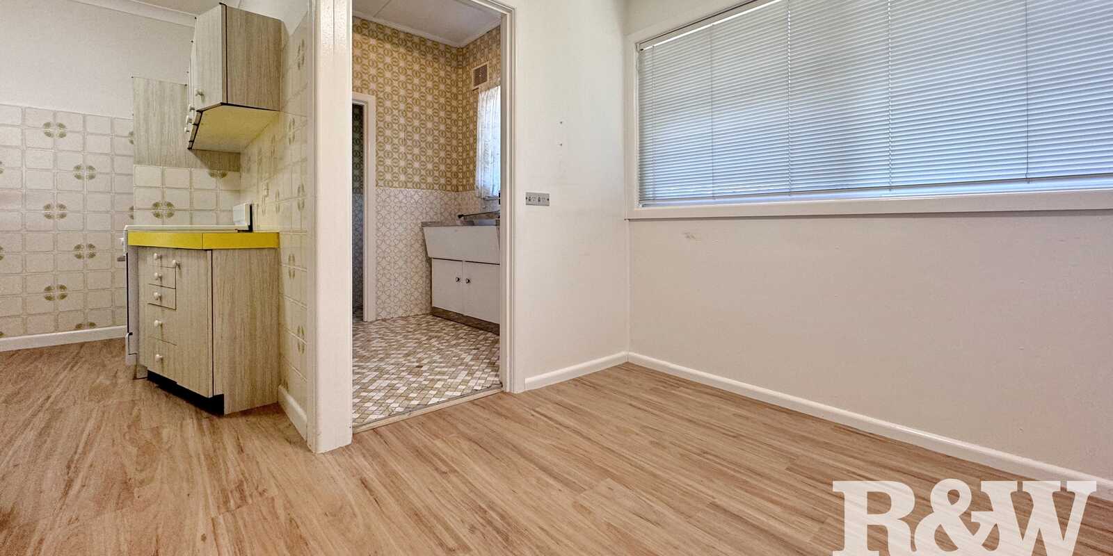 81 Stoney Creek Road Beverly Hills