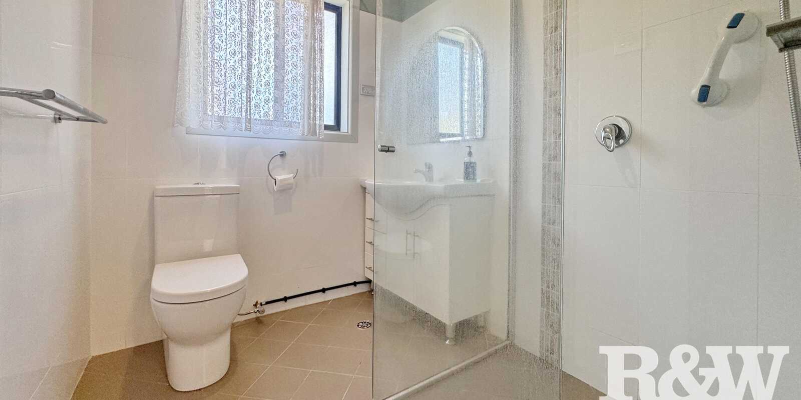 81 Stoney Creek Road Beverly Hills