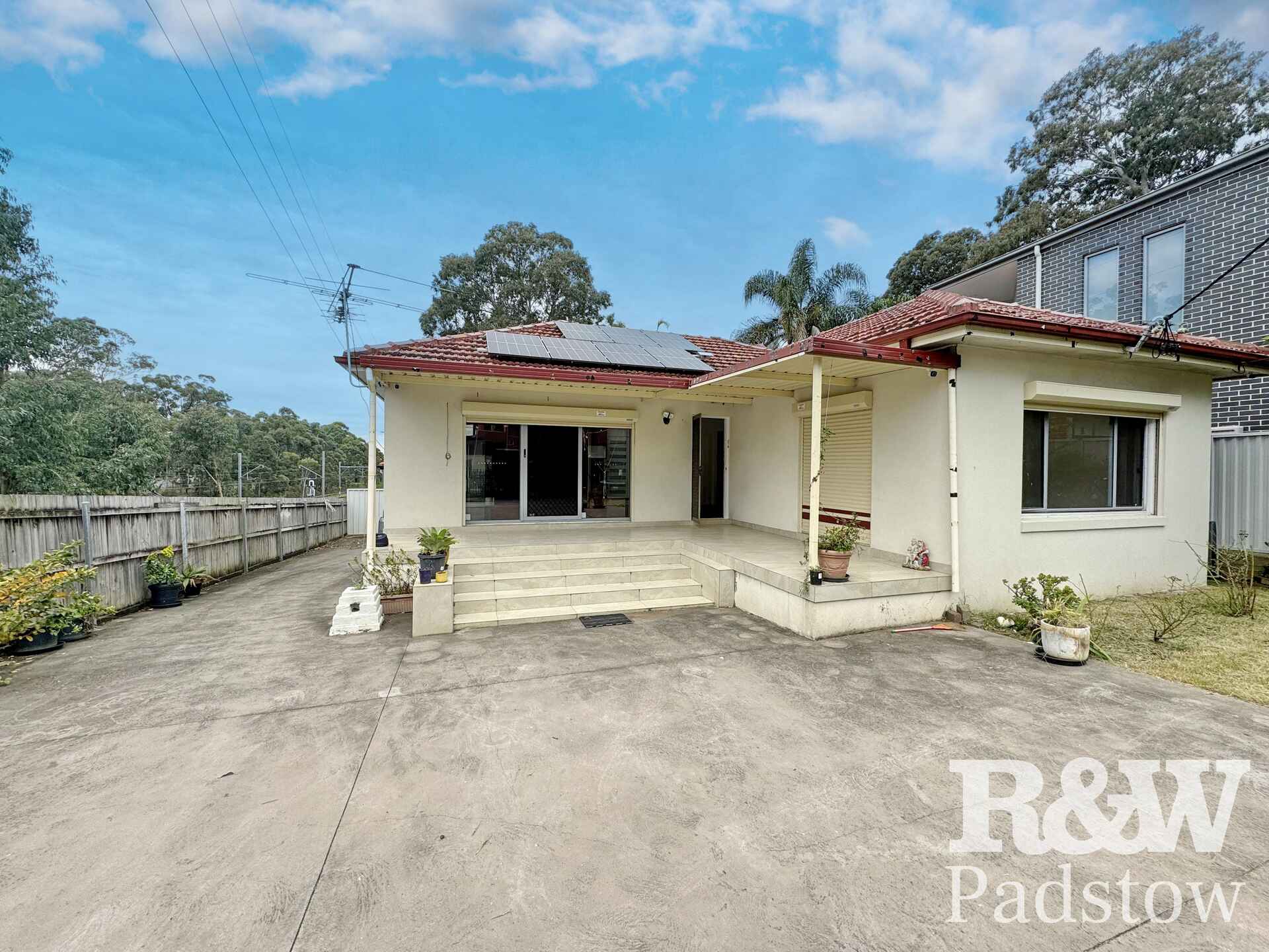 67 Carson Street Panania
