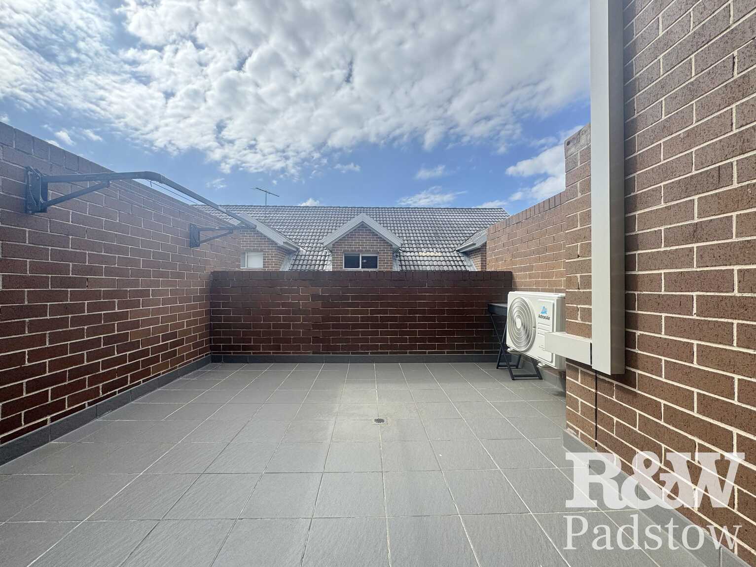 6/156 Alma Road Padstow