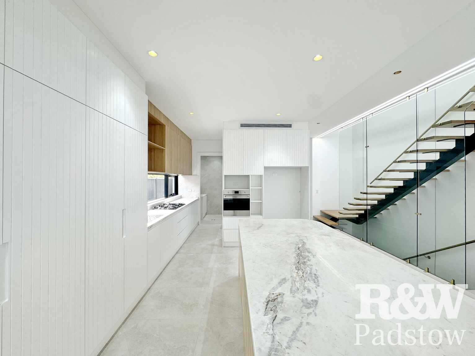 2/17 Robb Street Revesby