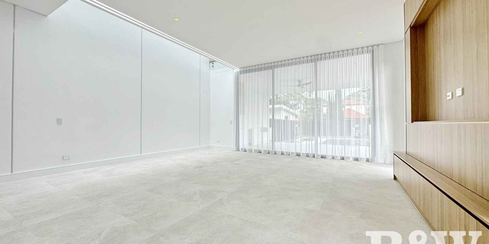 2/17 Robb Street Revesby