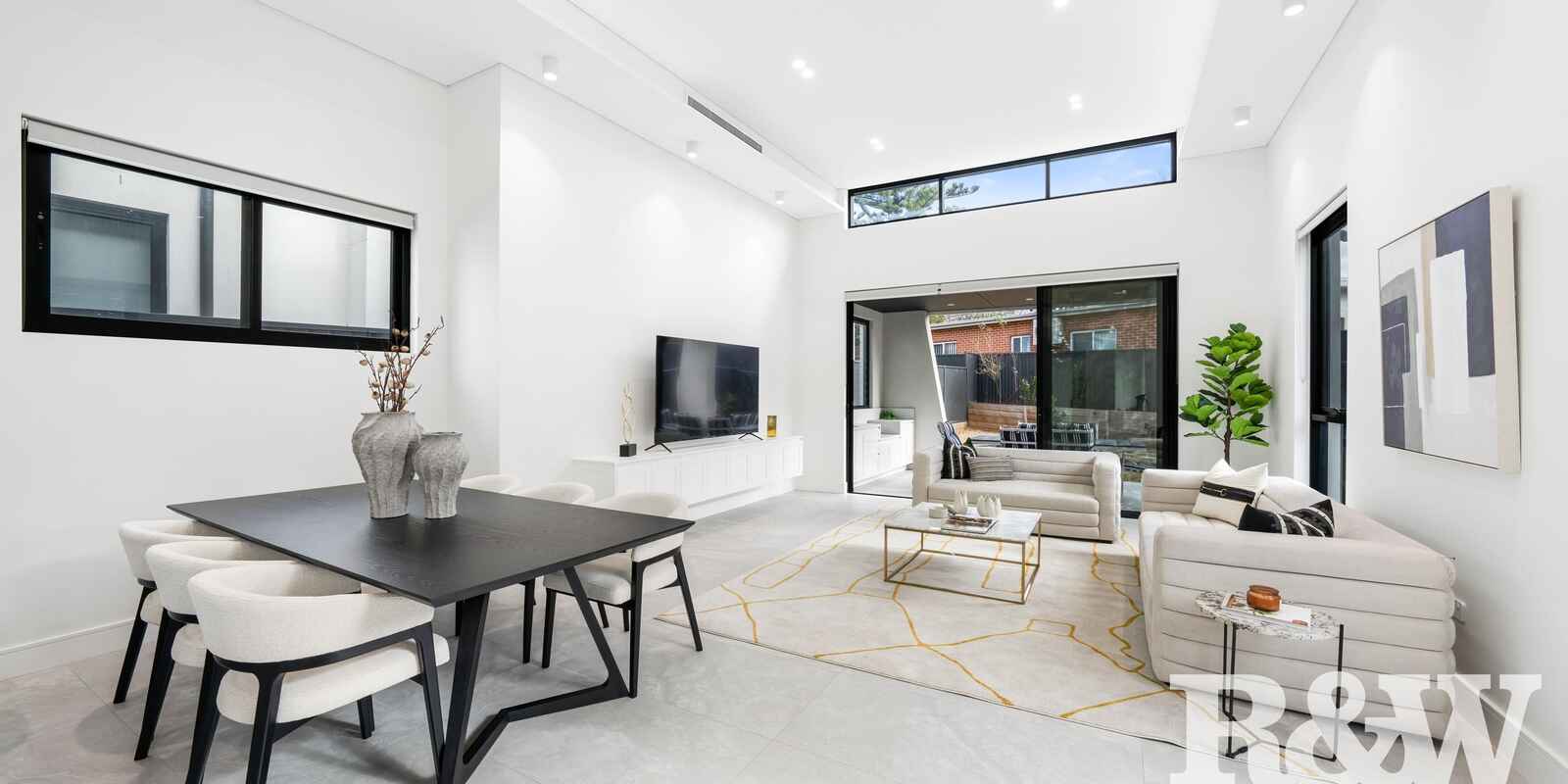 7A Holland Crescent Casula 7A Holland Crescent Casula