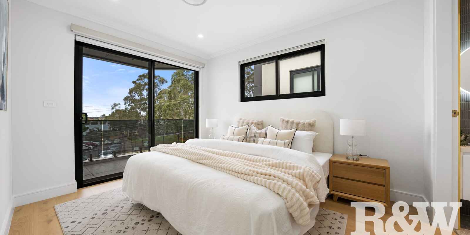 7A Holland Crescent Casula 7A Holland Crescent Casula