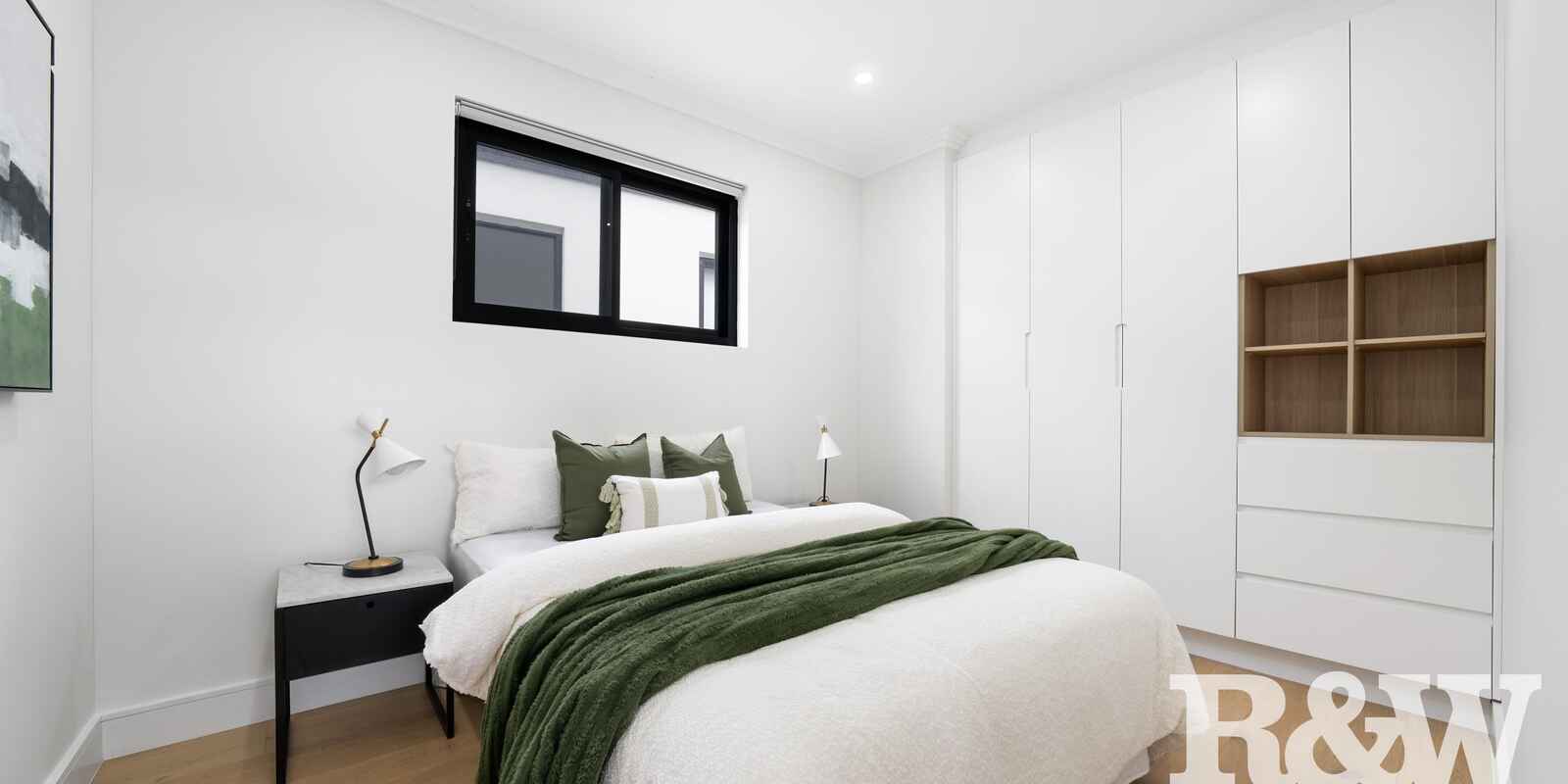 7A Holland Crescent Casula 7A Holland Crescent Casula