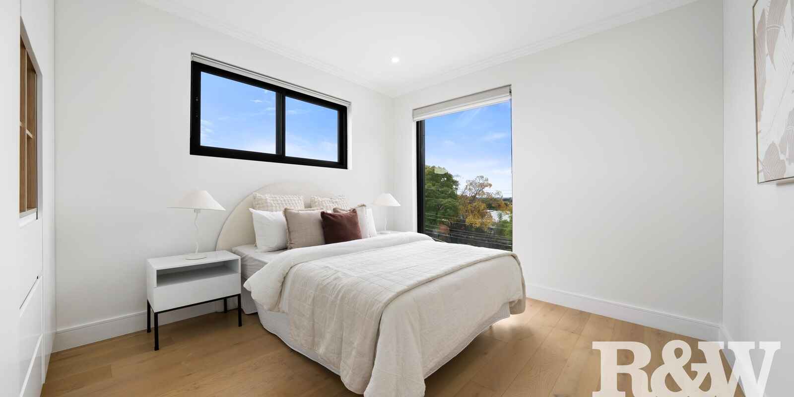 7A Holland Crescent Casula 7A Holland Crescent Casula