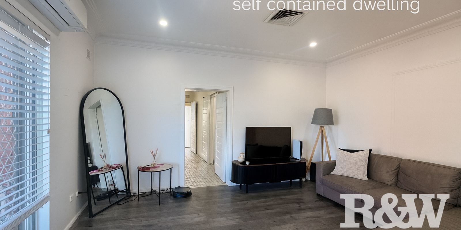 15 Hillcrest Avenue Moorebank 15 Hillcrest Avenue Moorebank