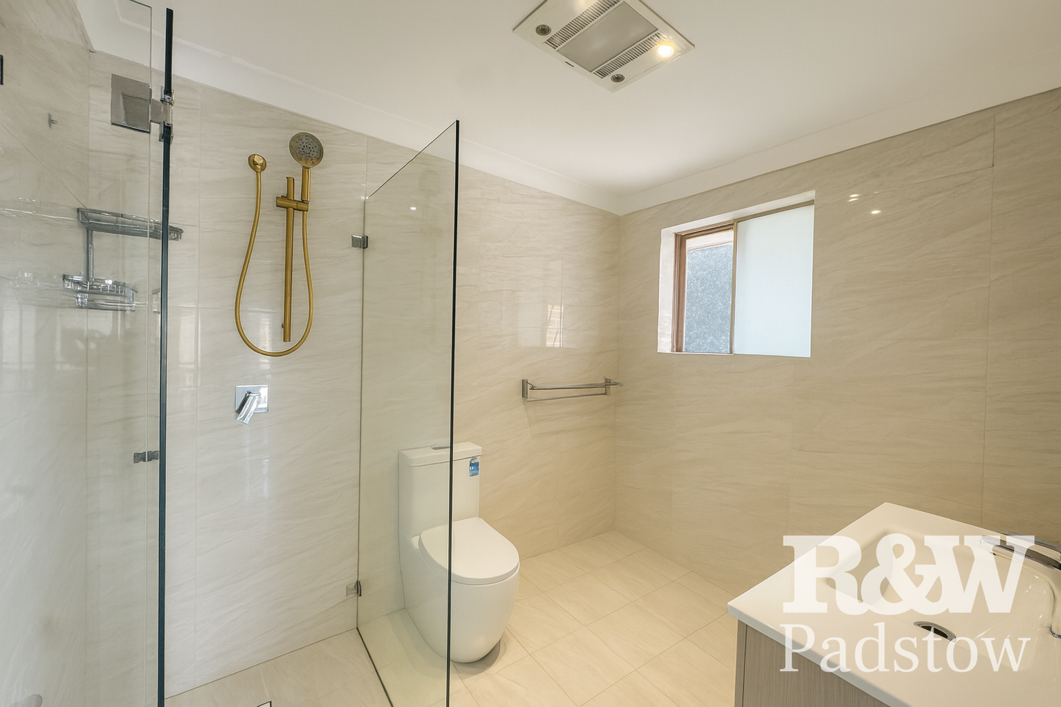 4/116 Highclere Avenue Punchbowl