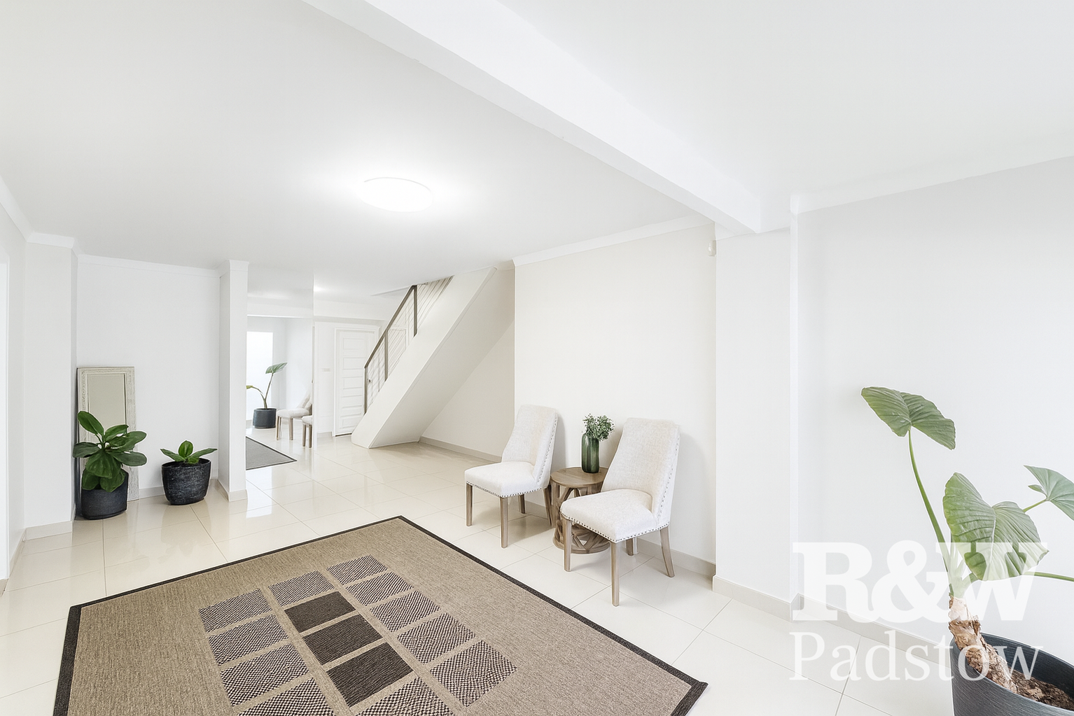 15 Hillcrest Avenue Moorebank