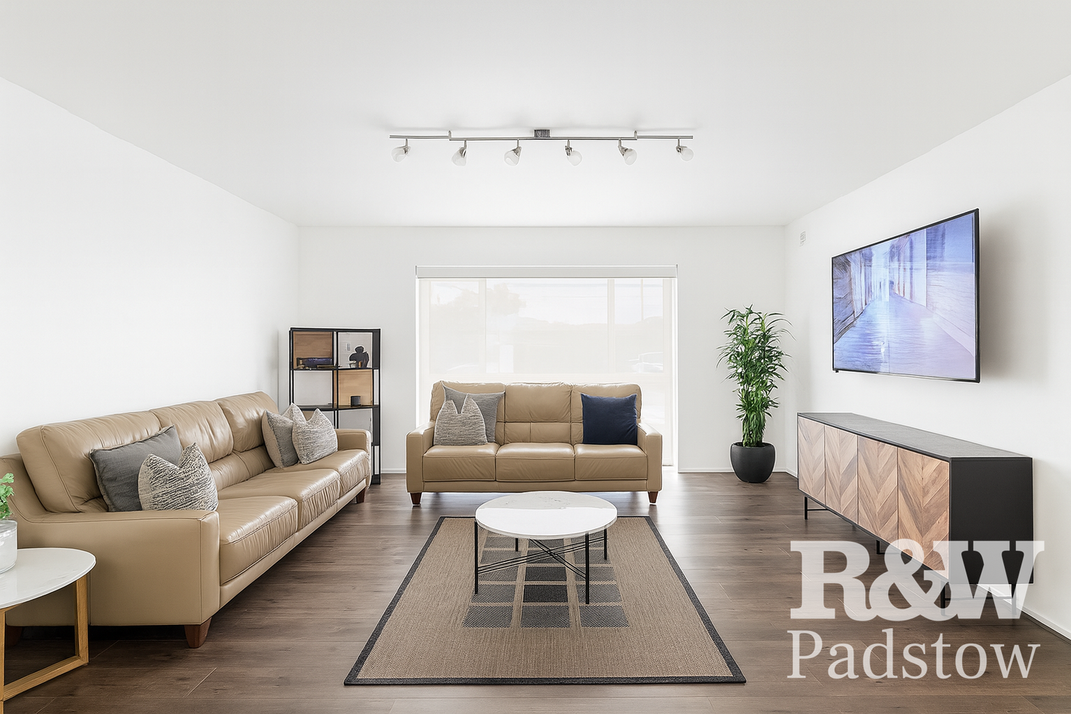 15 Hillcrest Avenue Moorebank