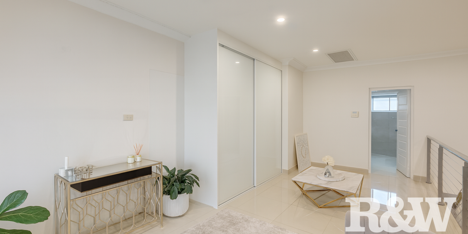 15 Hillcrest Avenue Moorebank