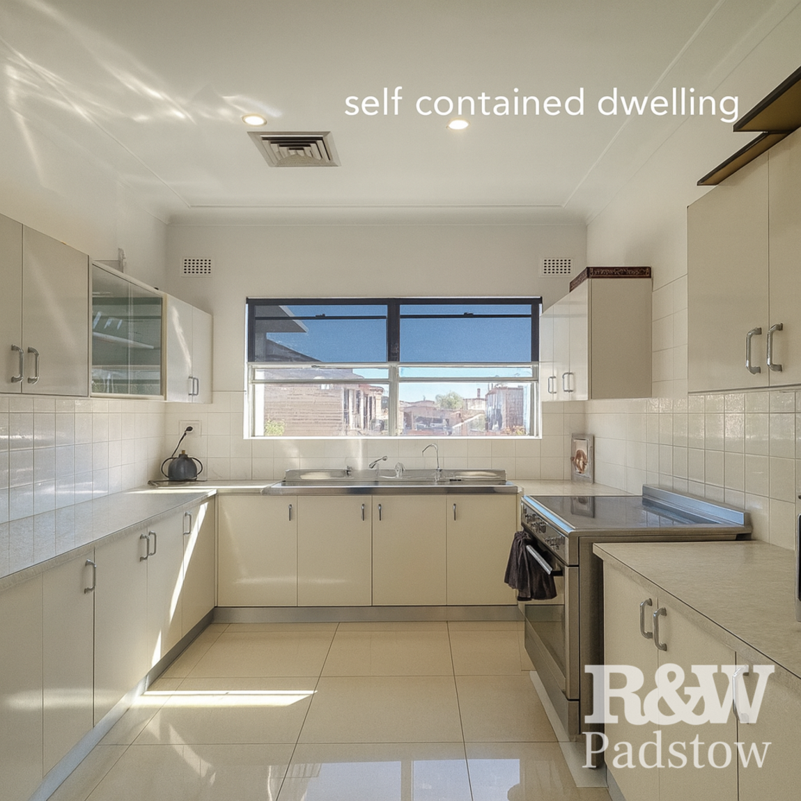 15 Hillcrest Avenue Moorebank