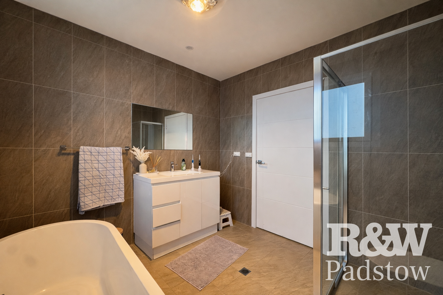 112 Centaur Street Revesby Heights 112 Centaur Street Revesby Heights