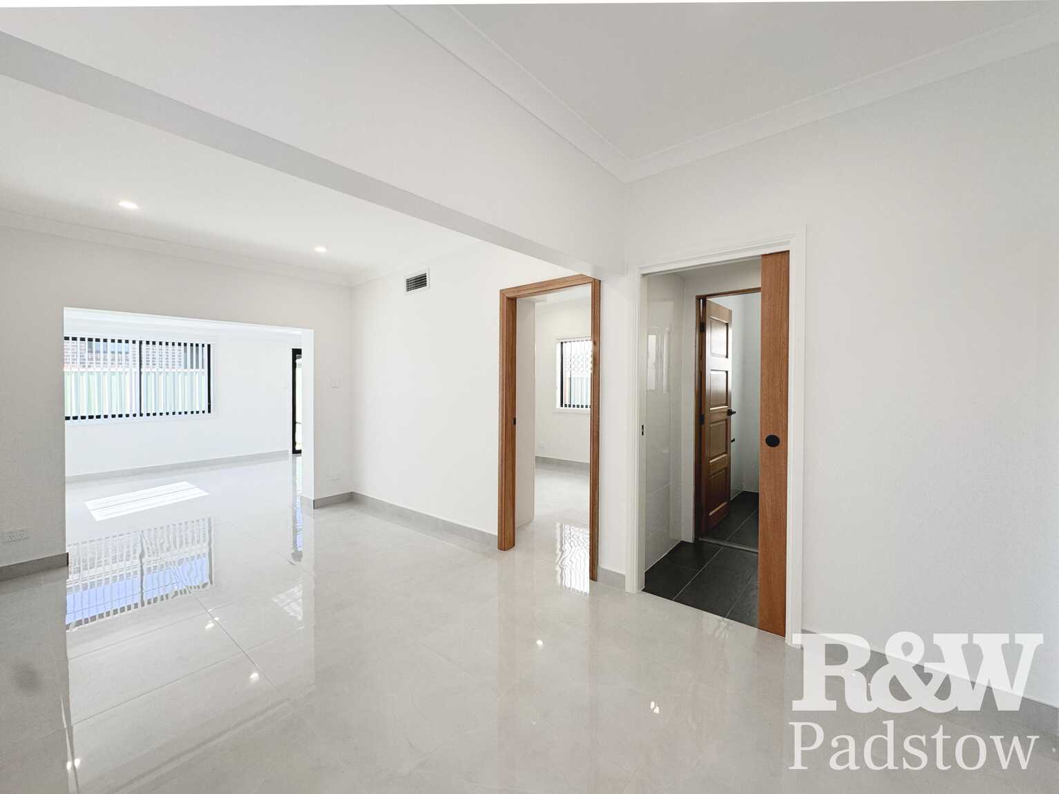23 Rivenoak Avenue Padstow 23 Rivenoak Avenue Padstow