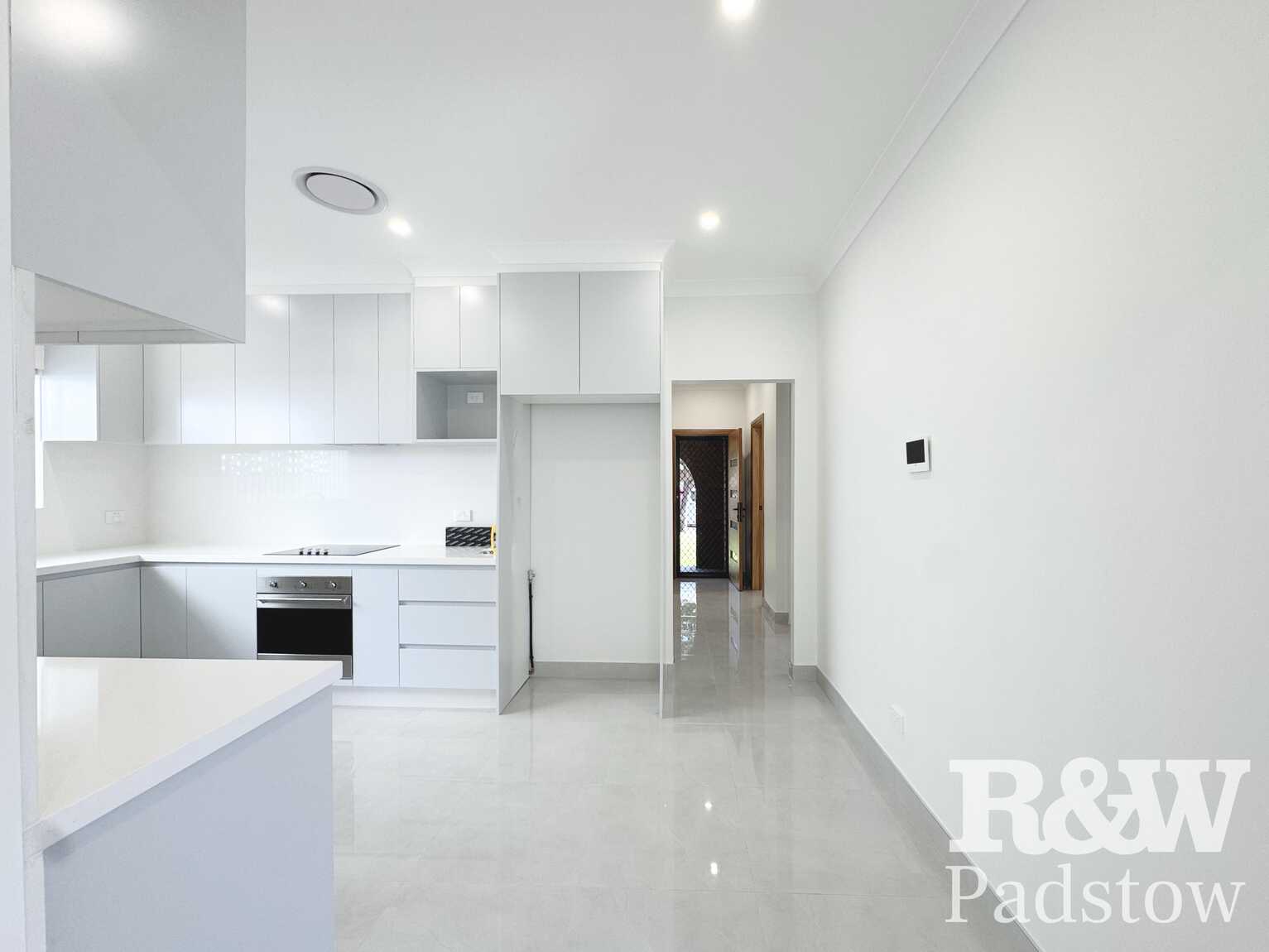 23 Rivenoak Avenue Padstow 23 Rivenoak Avenue Padstow