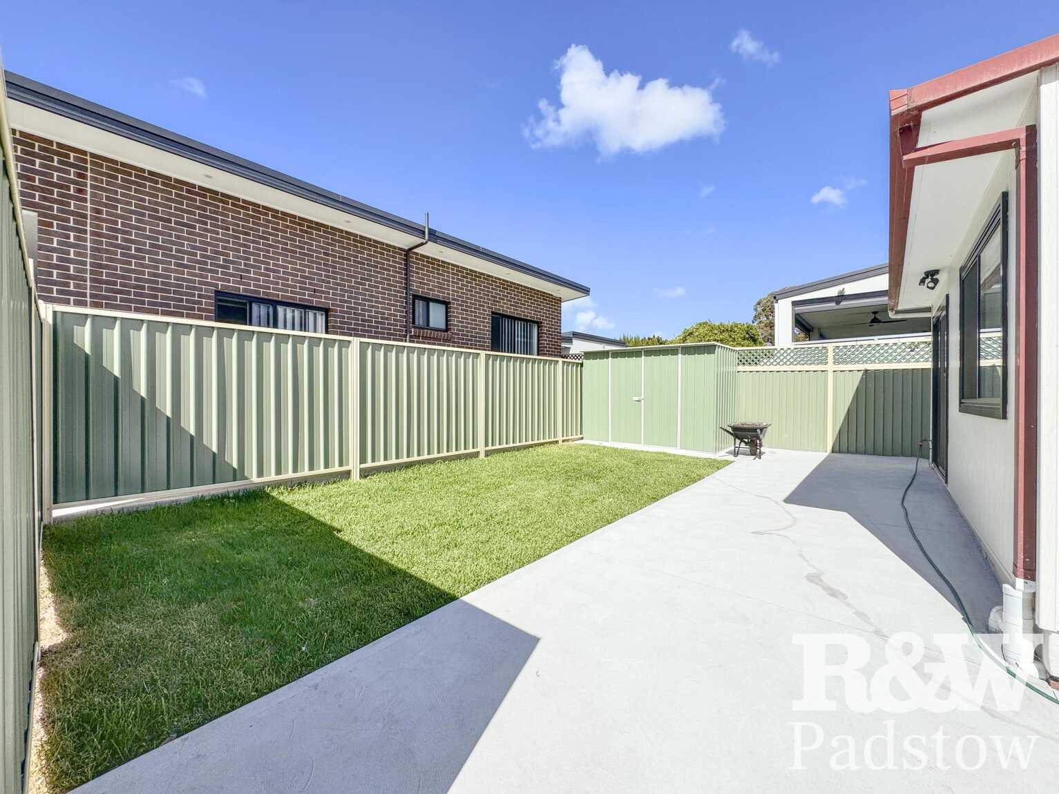23 Rivenoak Avenue Padstow 23 Rivenoak Avenue Padstow