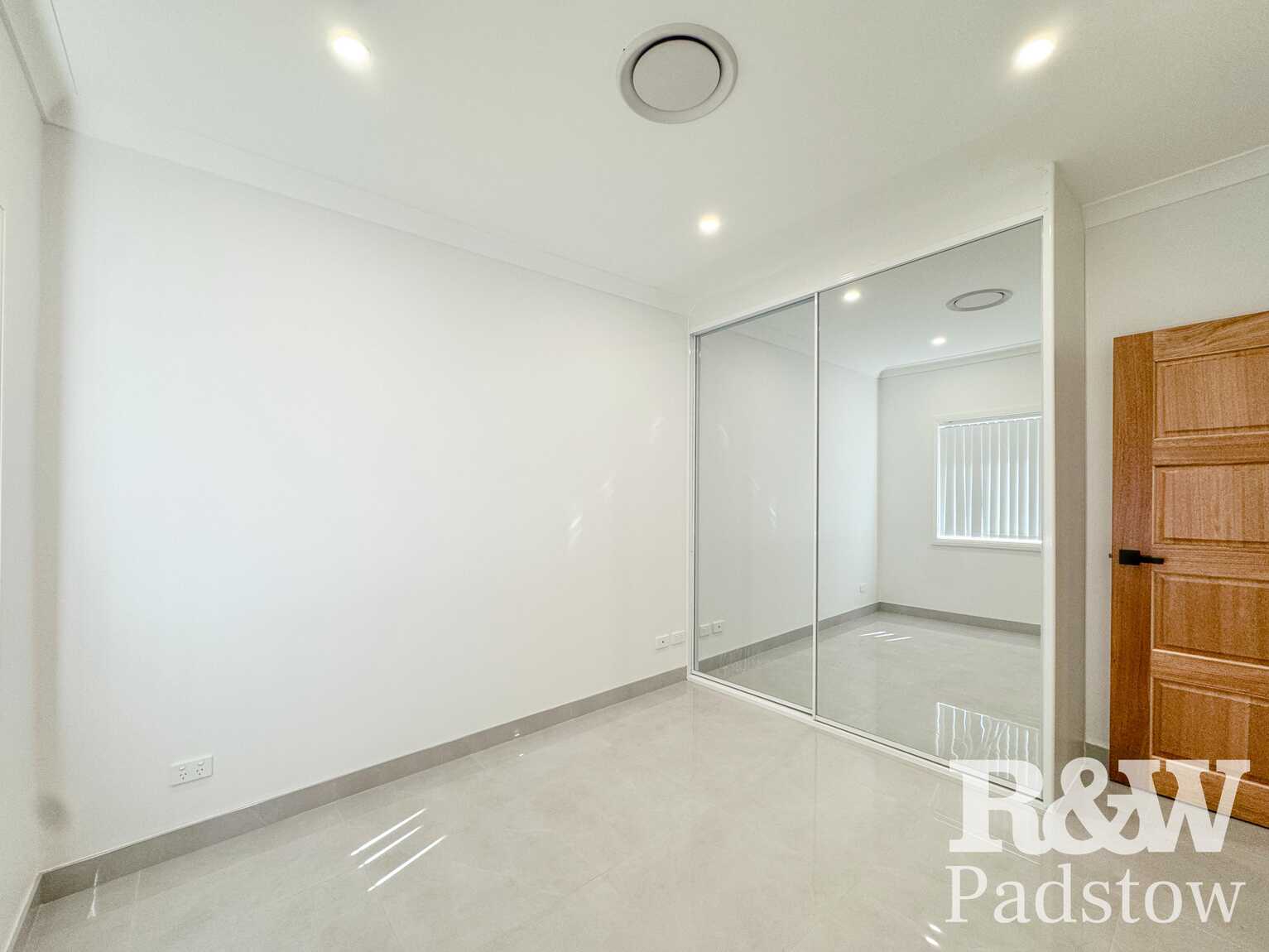 23 Rivenoak Avenue Padstow 23 Rivenoak Avenue Padstow