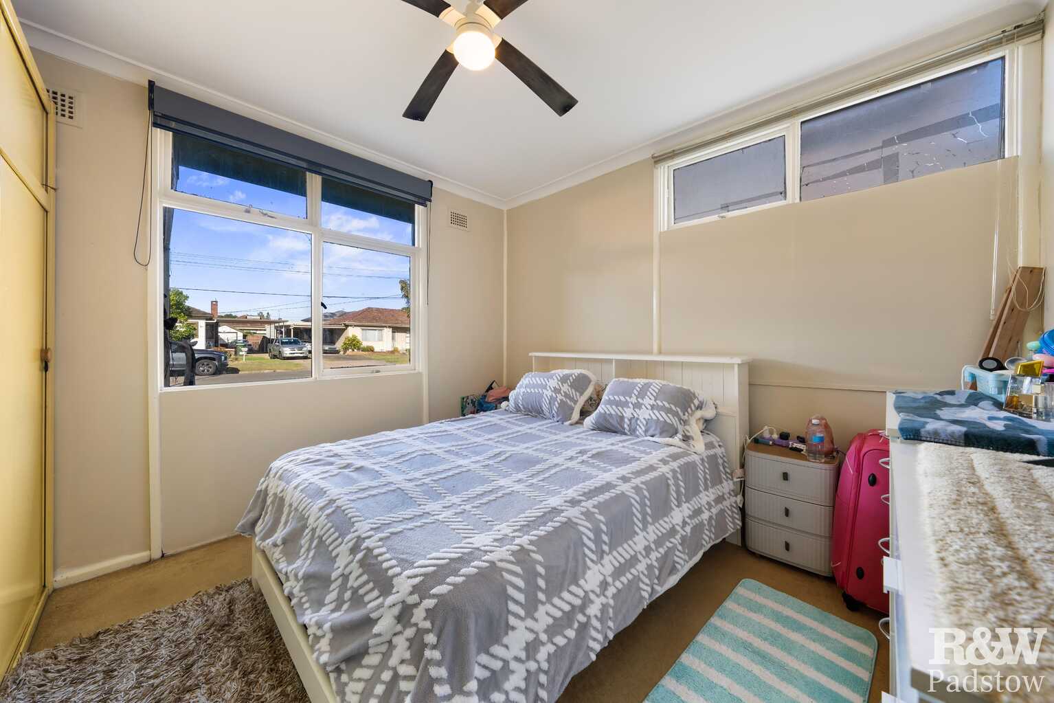 8 Edinburgh Drive Revesby Heights
