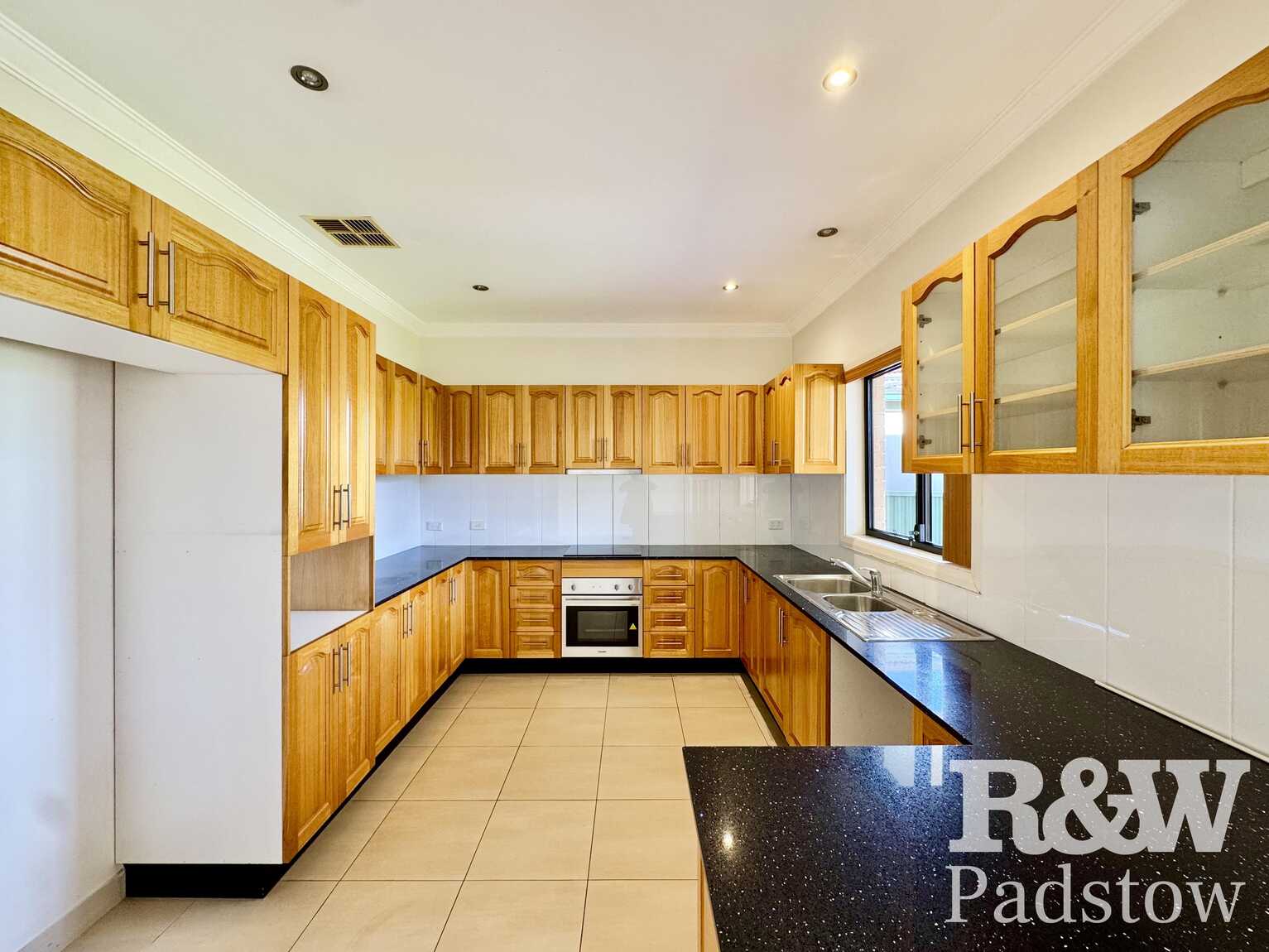 2A McKevitte Avenue East Hills