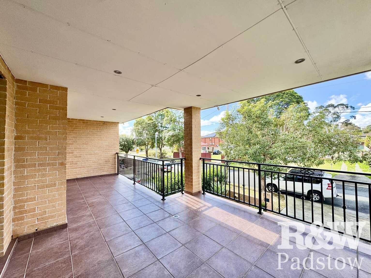 2A McKevitte Avenue East Hills