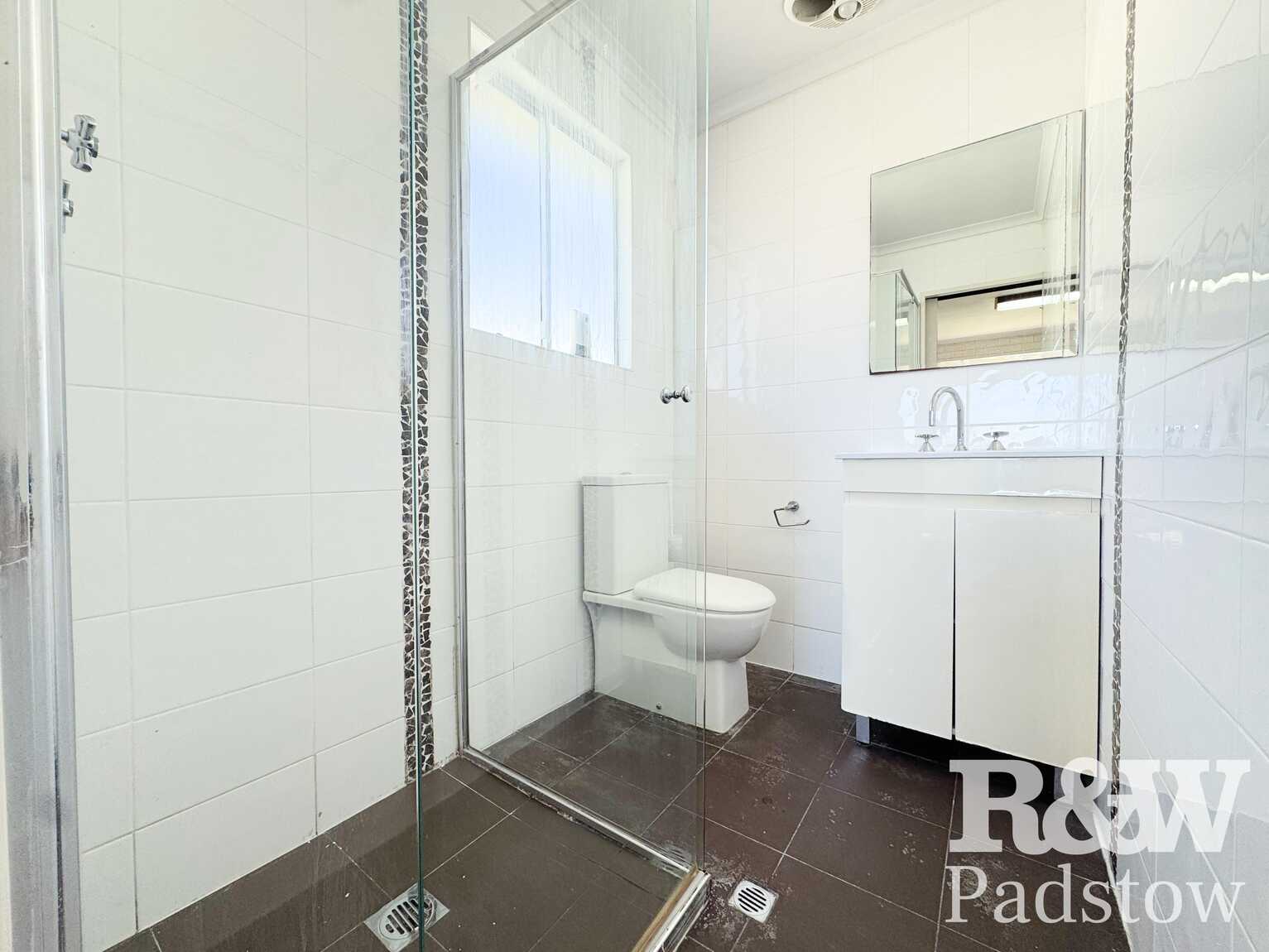 32A Gleeson Avenue Condell Park