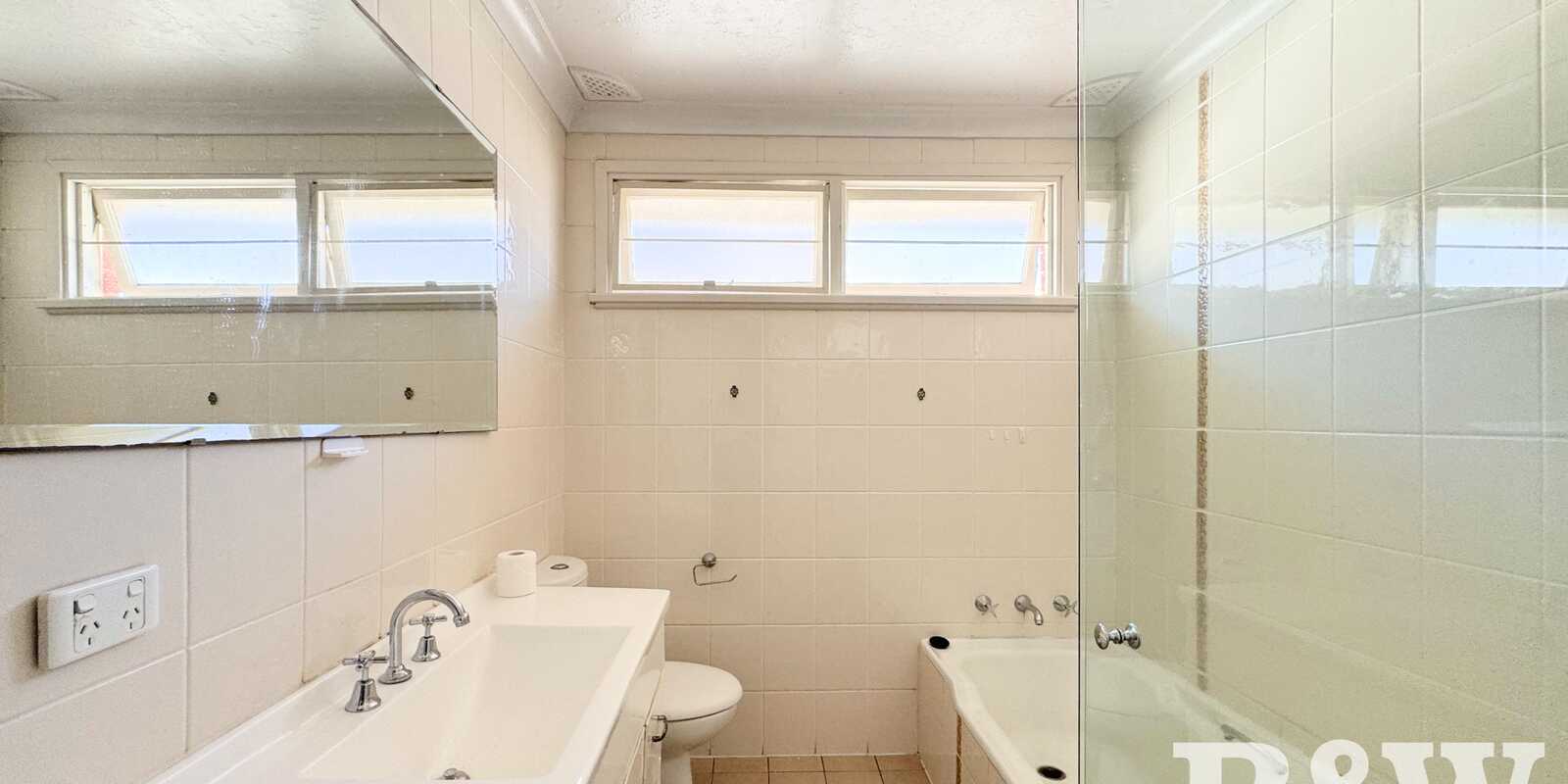 32A Gleeson Avenue Condell Park