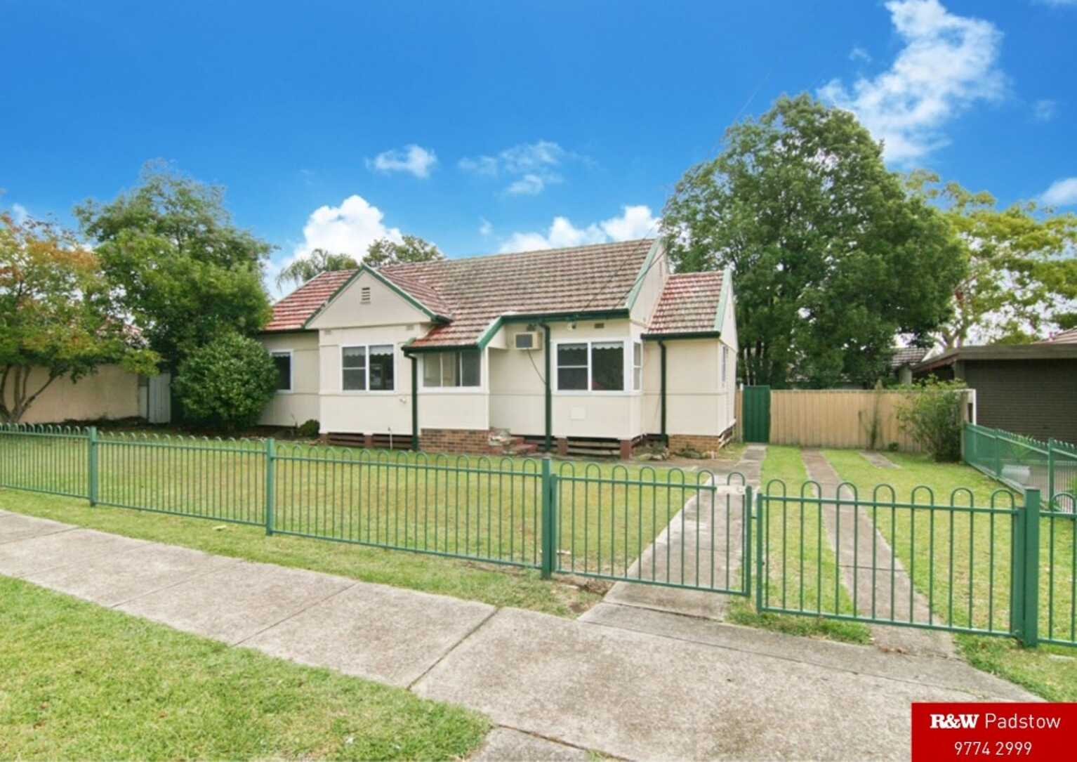 76 Lucas Road East Hills