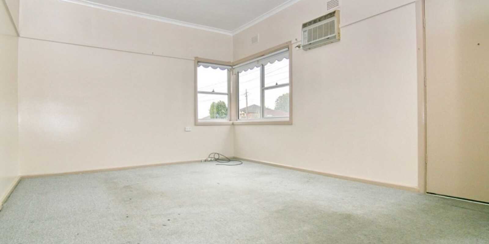 76 Lucas Road East Hills