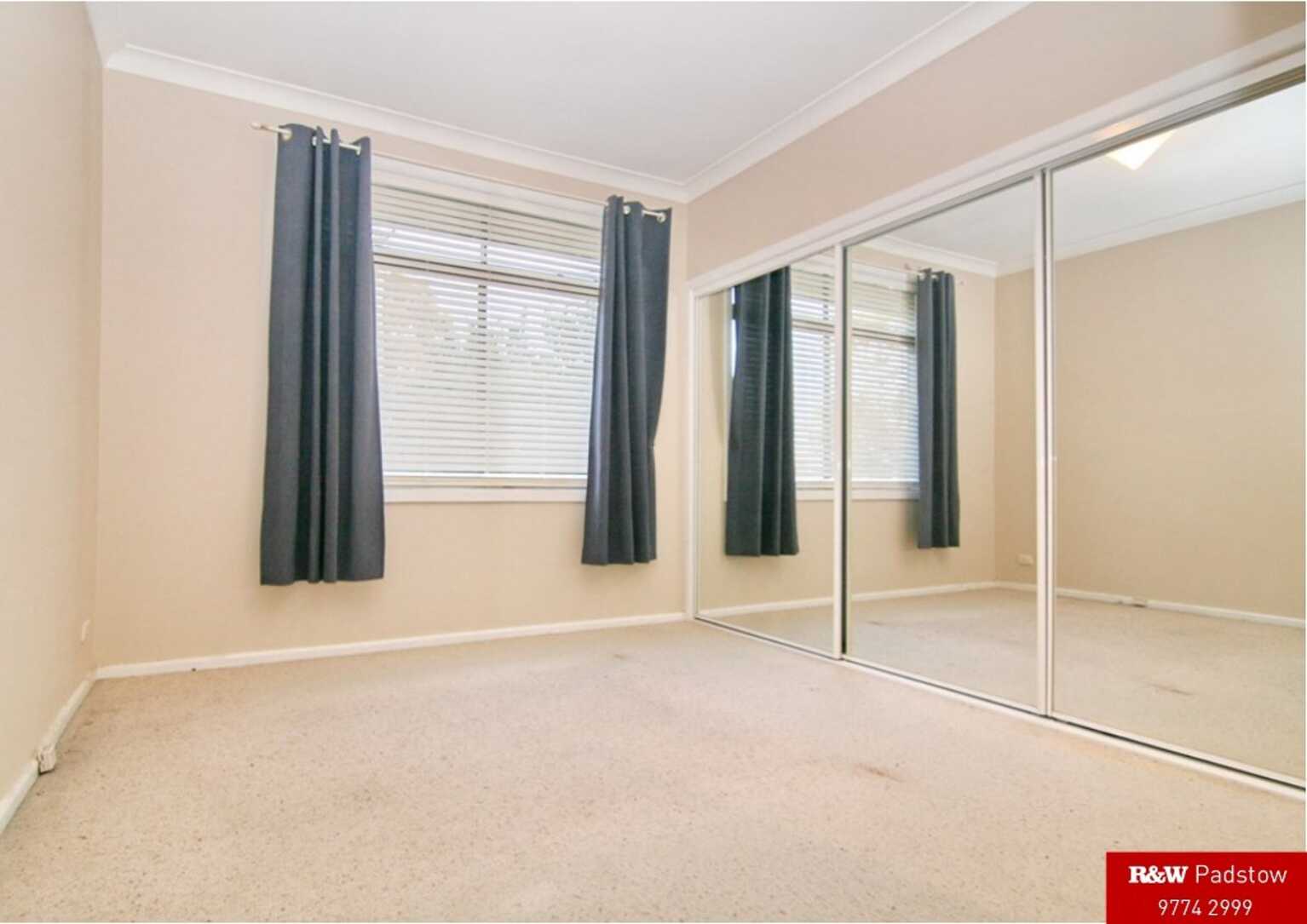 4 Robyn Street Revesby