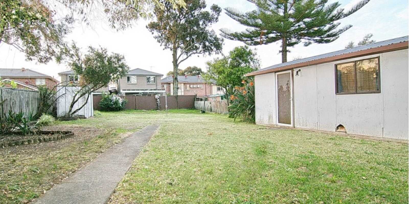 4 Robyn Street Revesby