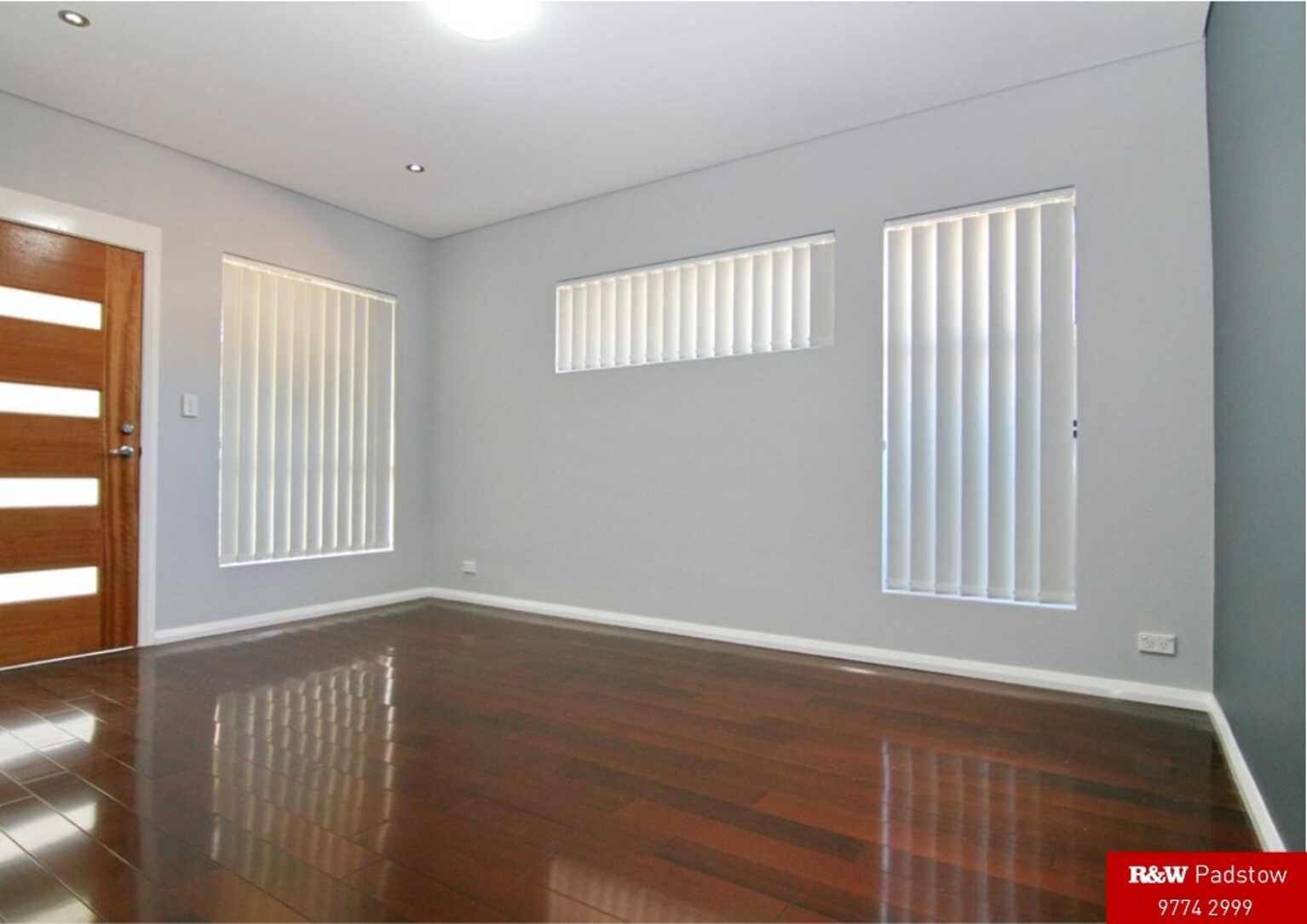1B Tallawarra Avenue Padstow