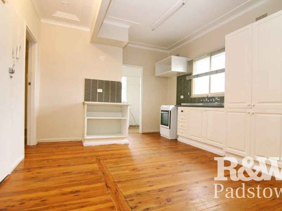 2 Tony Crescent Padstow