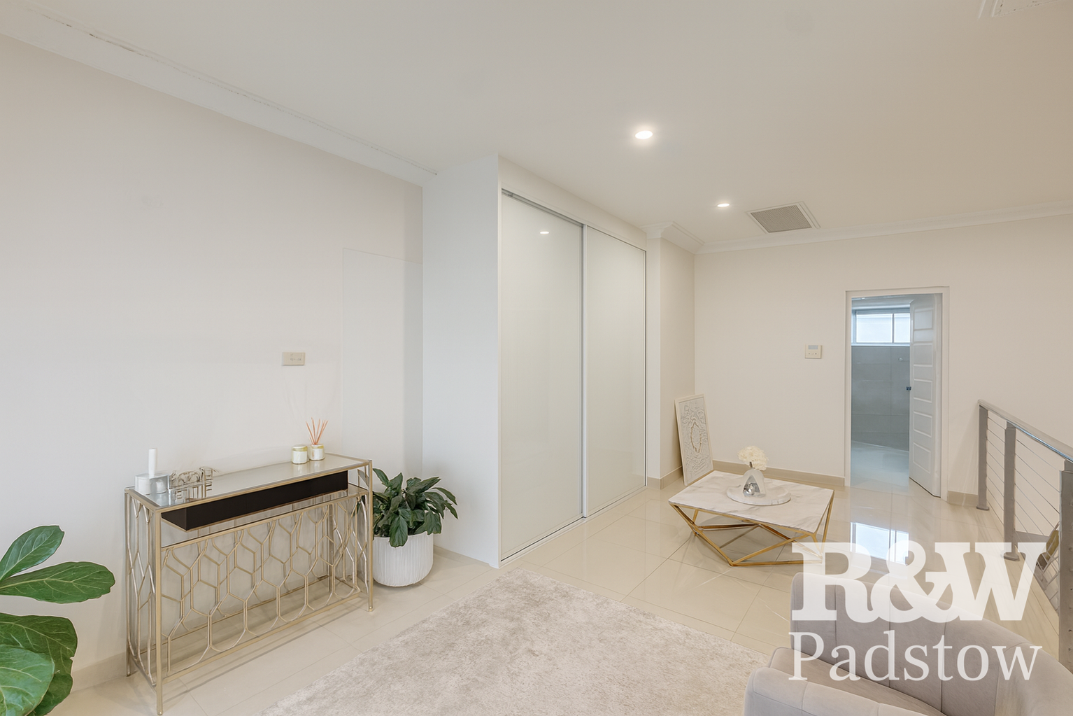 15 Hillcrest Avenue Moorebank