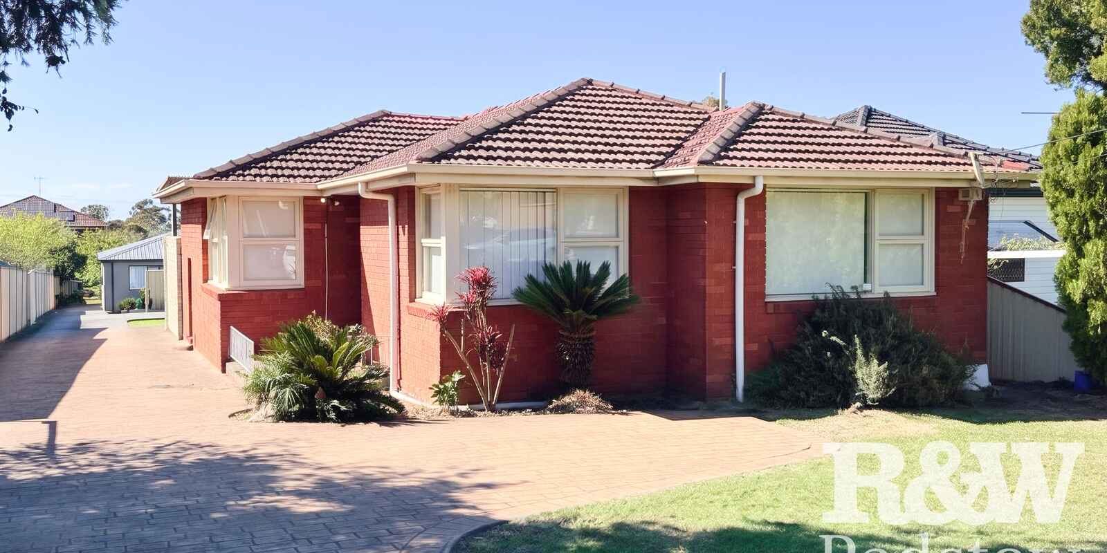 32A Gleeson Avenue Condell Park