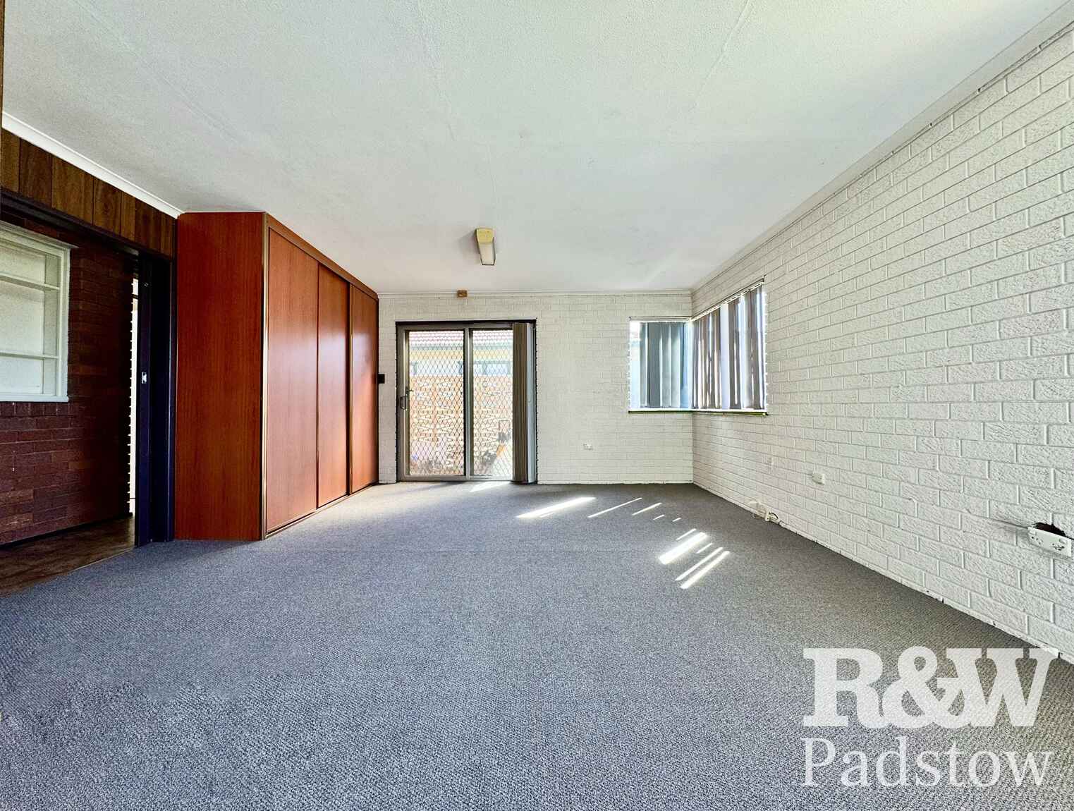 32A Gleeson Avenue Condell Park