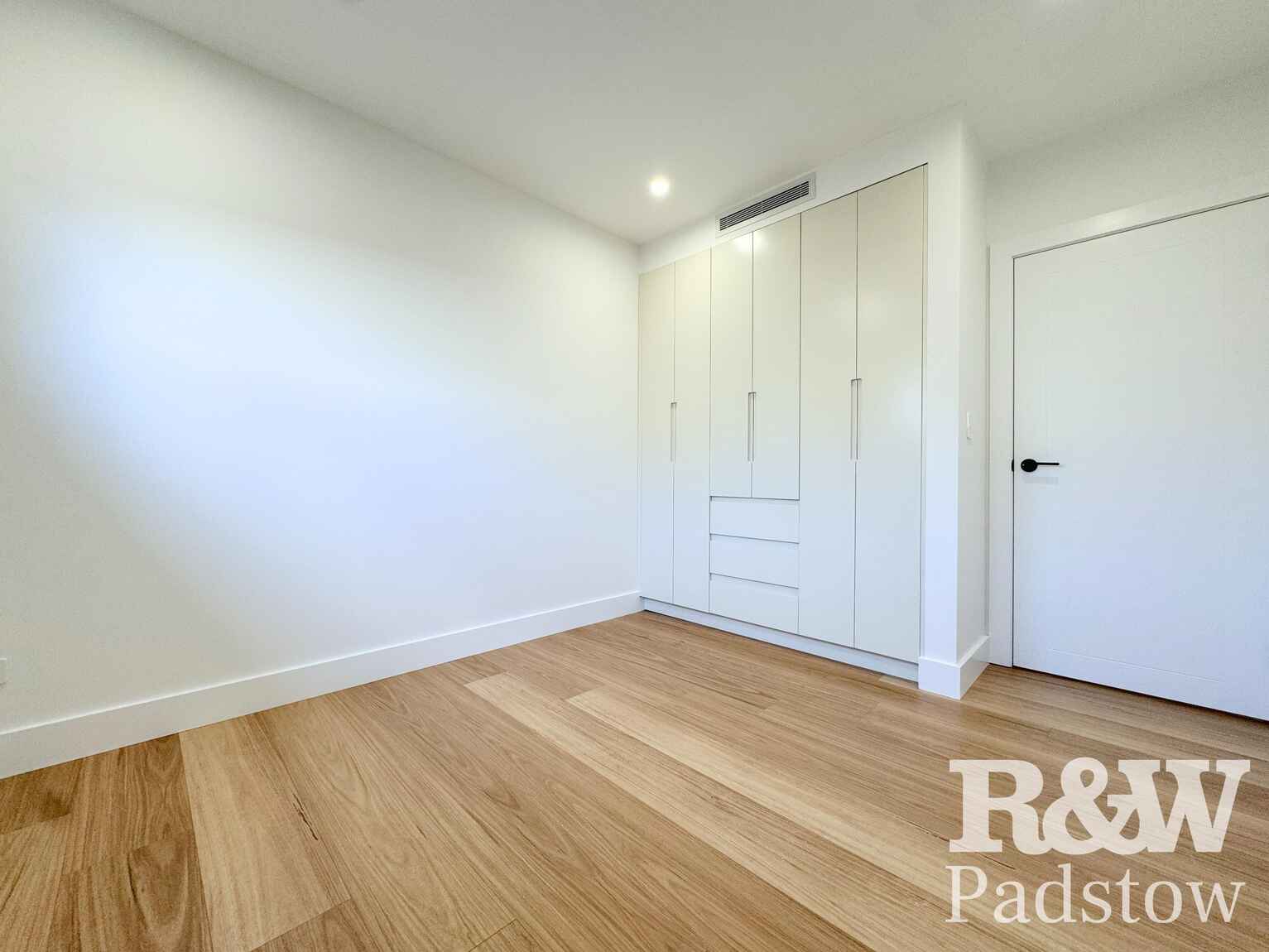 14 Harford Avenue East Hills 14 Harford Avenue East Hills