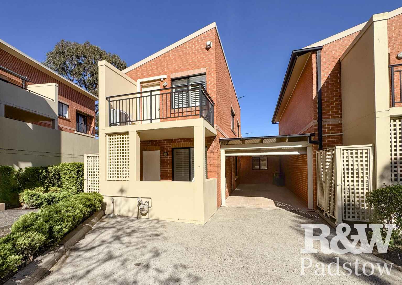 7/68 Davies Road Padstow