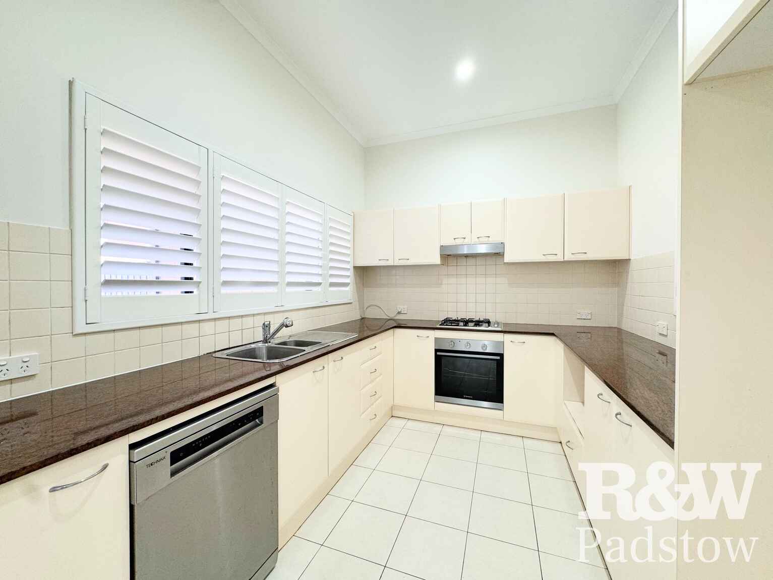 7/68 Davies Road Padstow